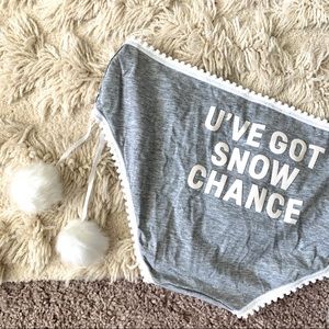 VS Limited Edition Winter Xmas Snow Pom Panty M